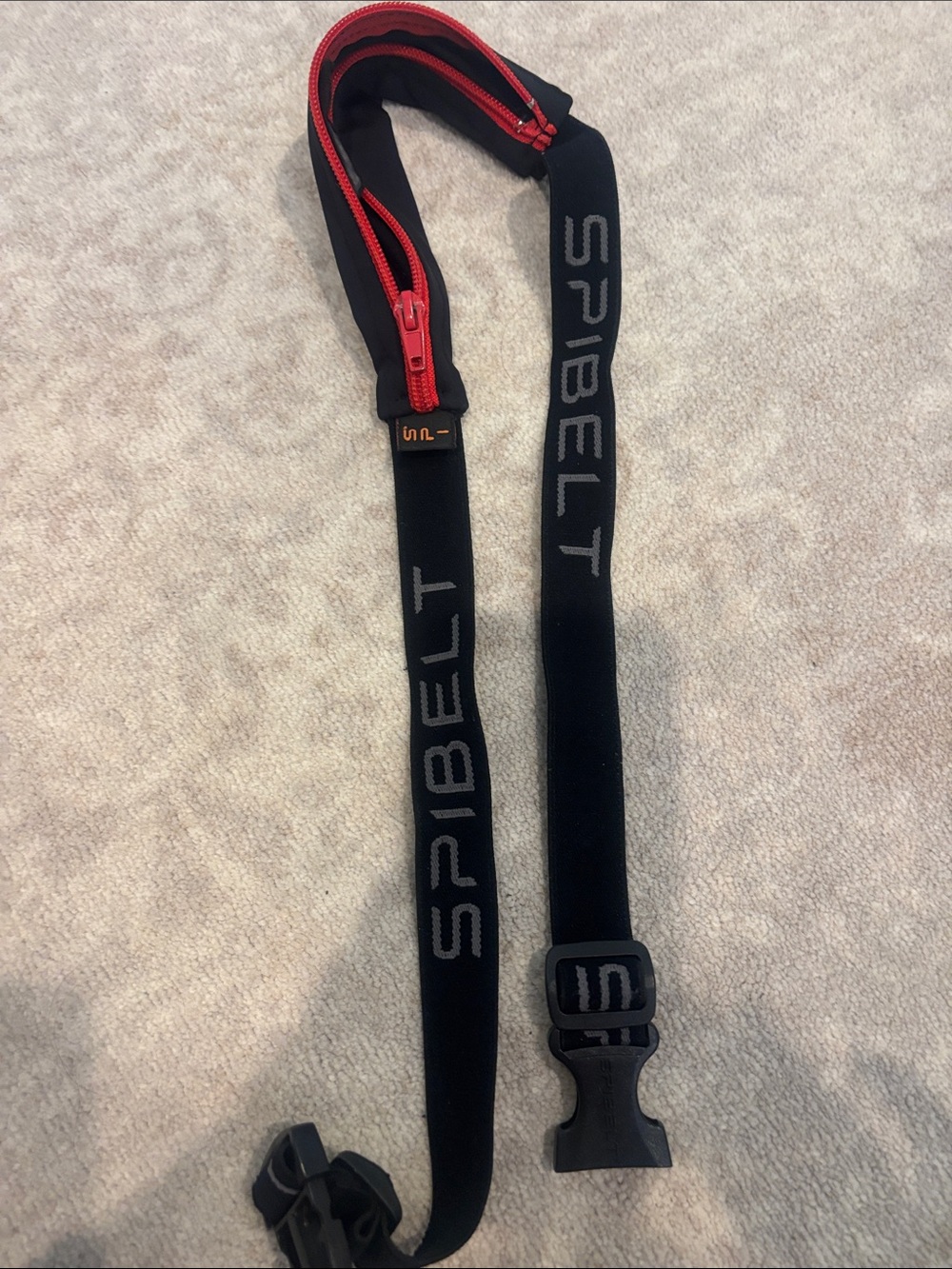 SPIBELT Women's Black and Red Running Belt with Zippered Pocket